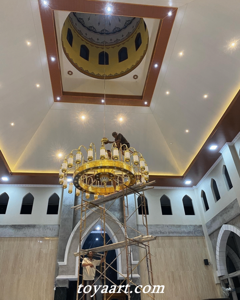 Lampu hias gantung masjid model Nabawi dengan desain melingkar dan elegan